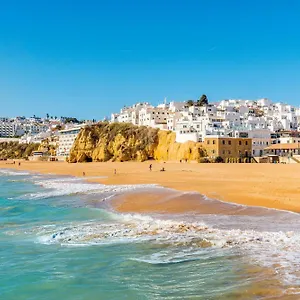 https://albufeira-modern-with-pool-by-homing.hotelaalgarve.com